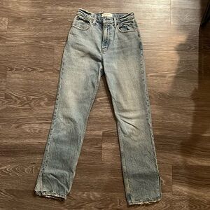 Abercrombie “The 90’s Straight” Ultra High Rise Jeans